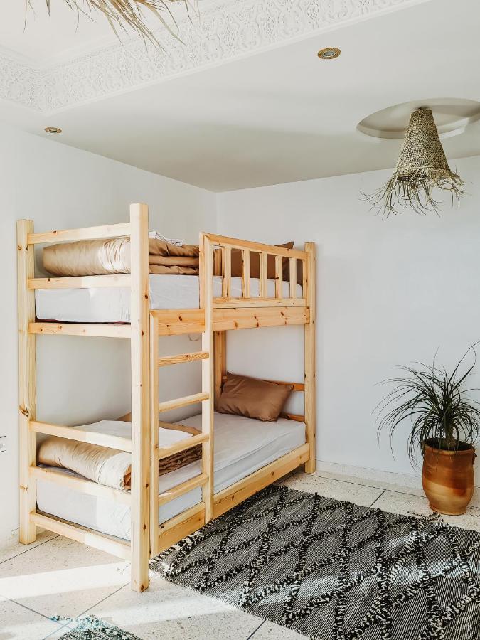 Cactus Surf House Hostel Tamraght Екстериор снимка