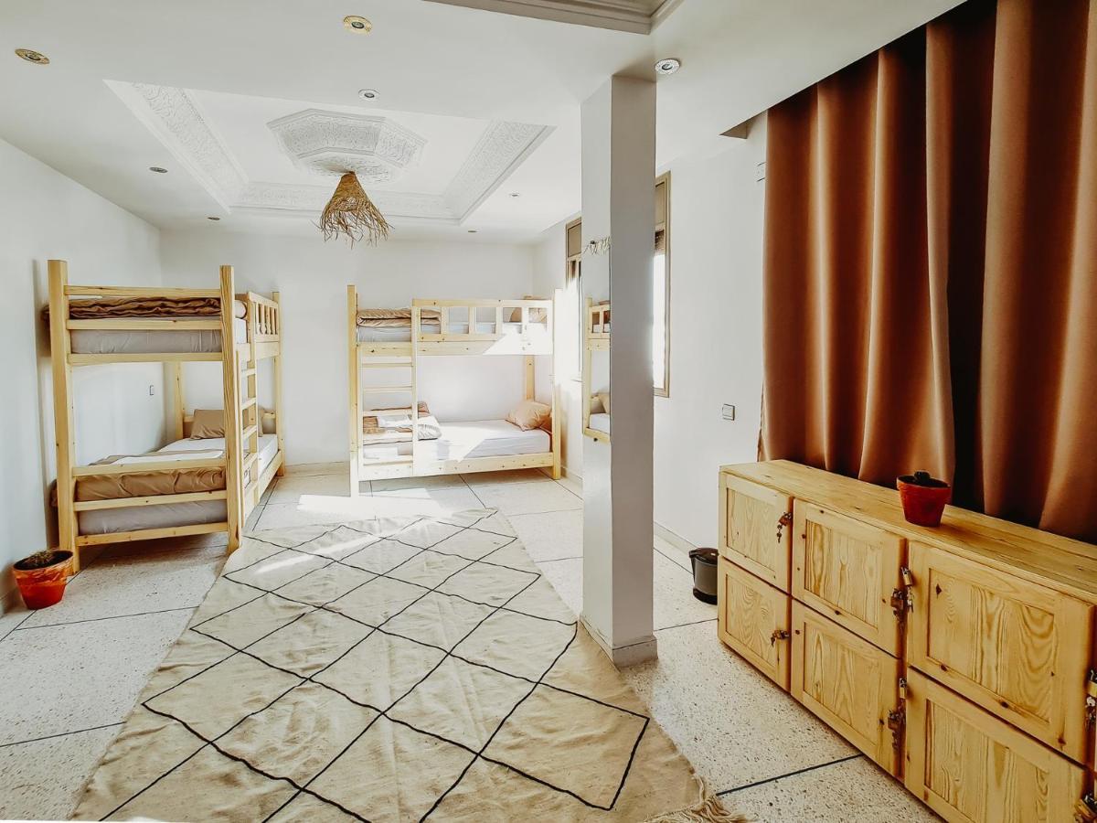 Cactus Surf House Hostel Tamraght Екстериор снимка